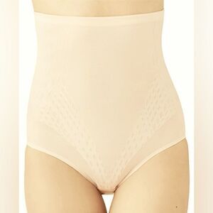 Wacoal Elevated Allure Shapewear Hi Waist Shaper Brief Medium Nude Firm Control